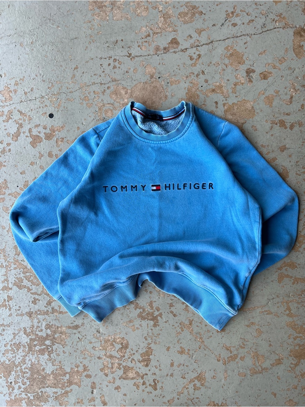 Vintage Tommy Hilfiger Embroidered Spell Out Crewneck Sweatshirt Blue XS